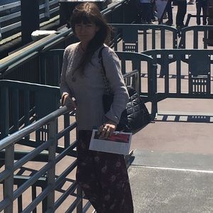 Meet your Posher, Claudia